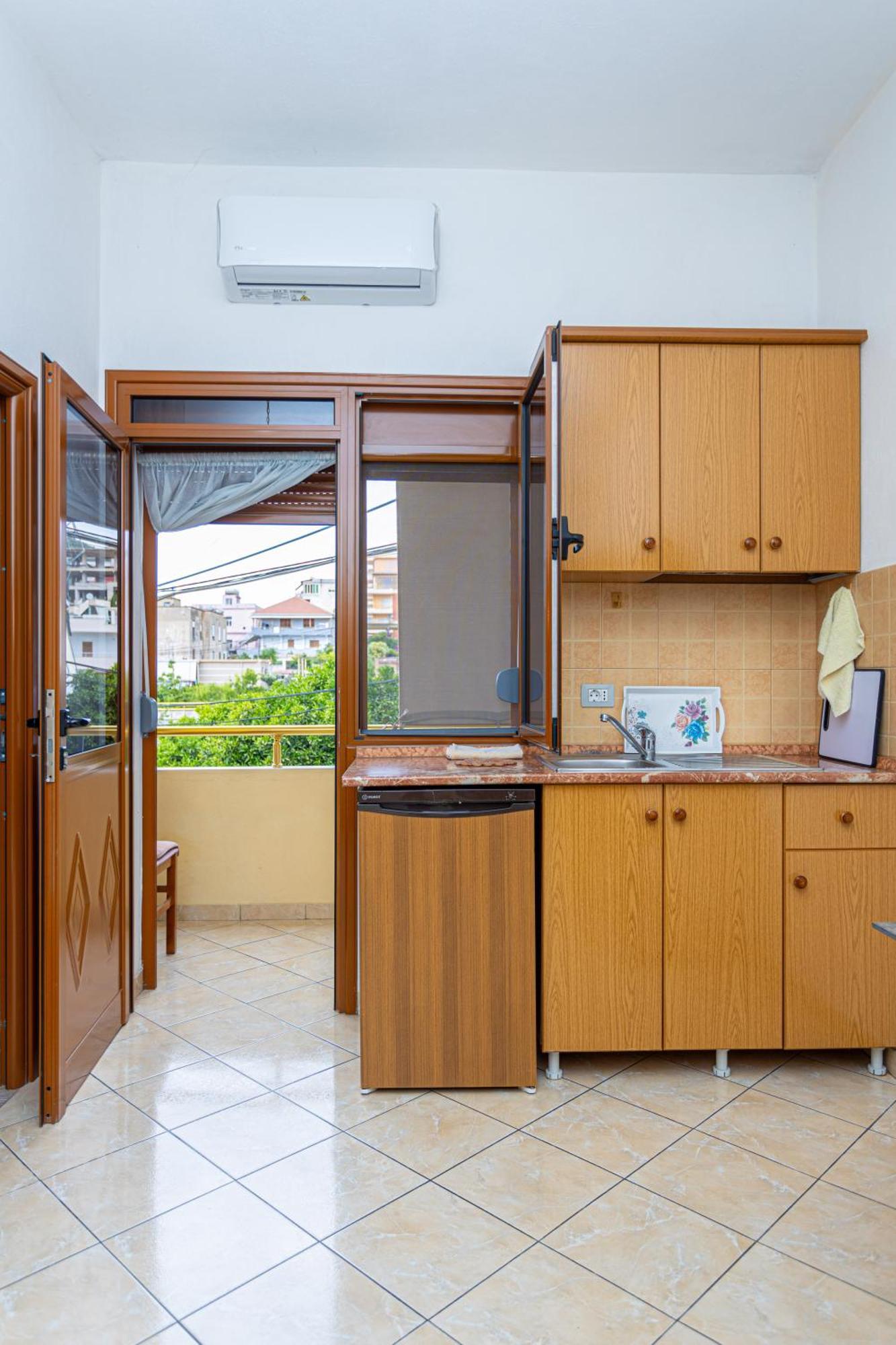 Vlorë Hotel Olti מראה חיצוני תמונה