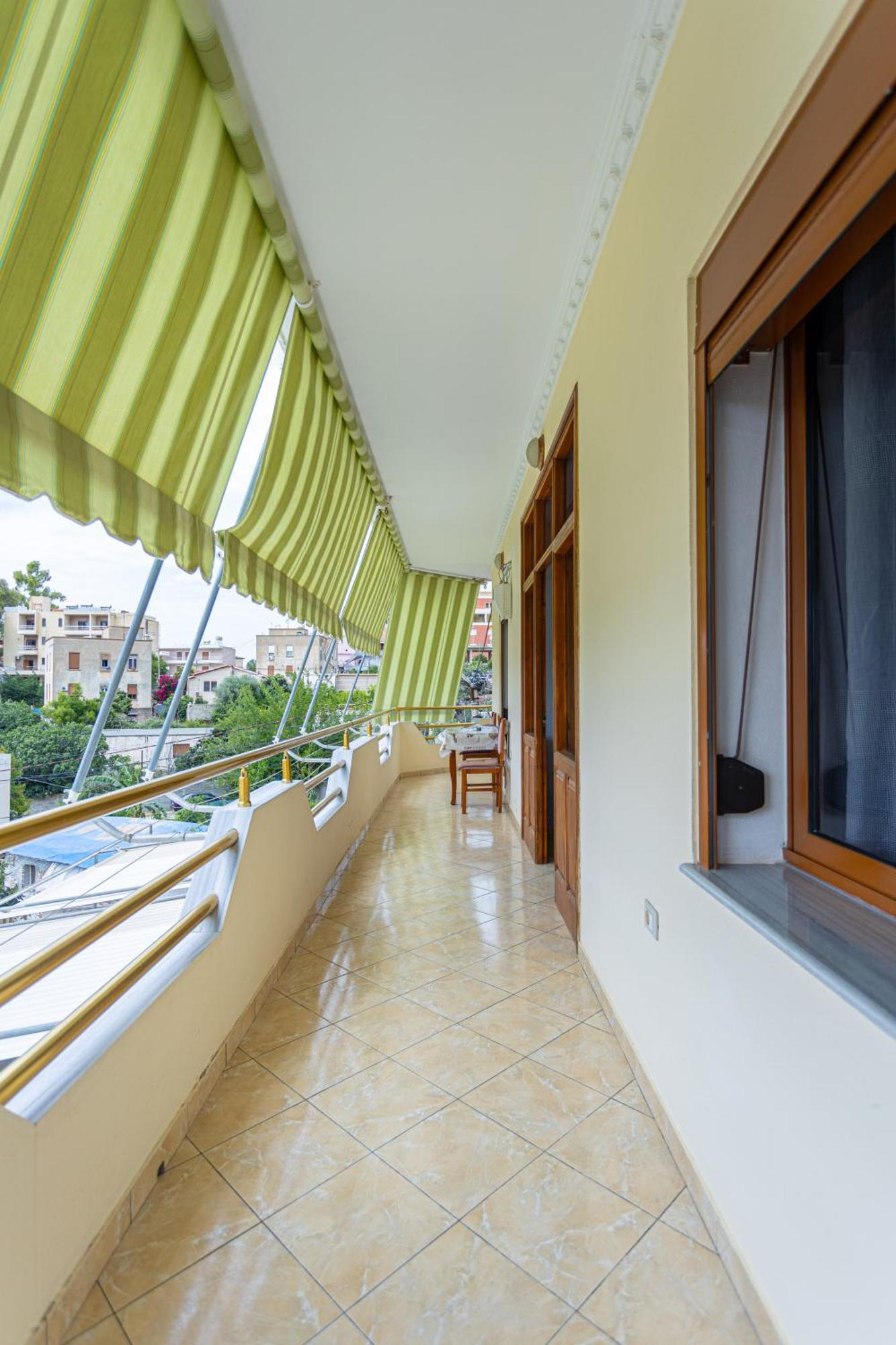 Vlorë Hotel Olti מראה חיצוני תמונה