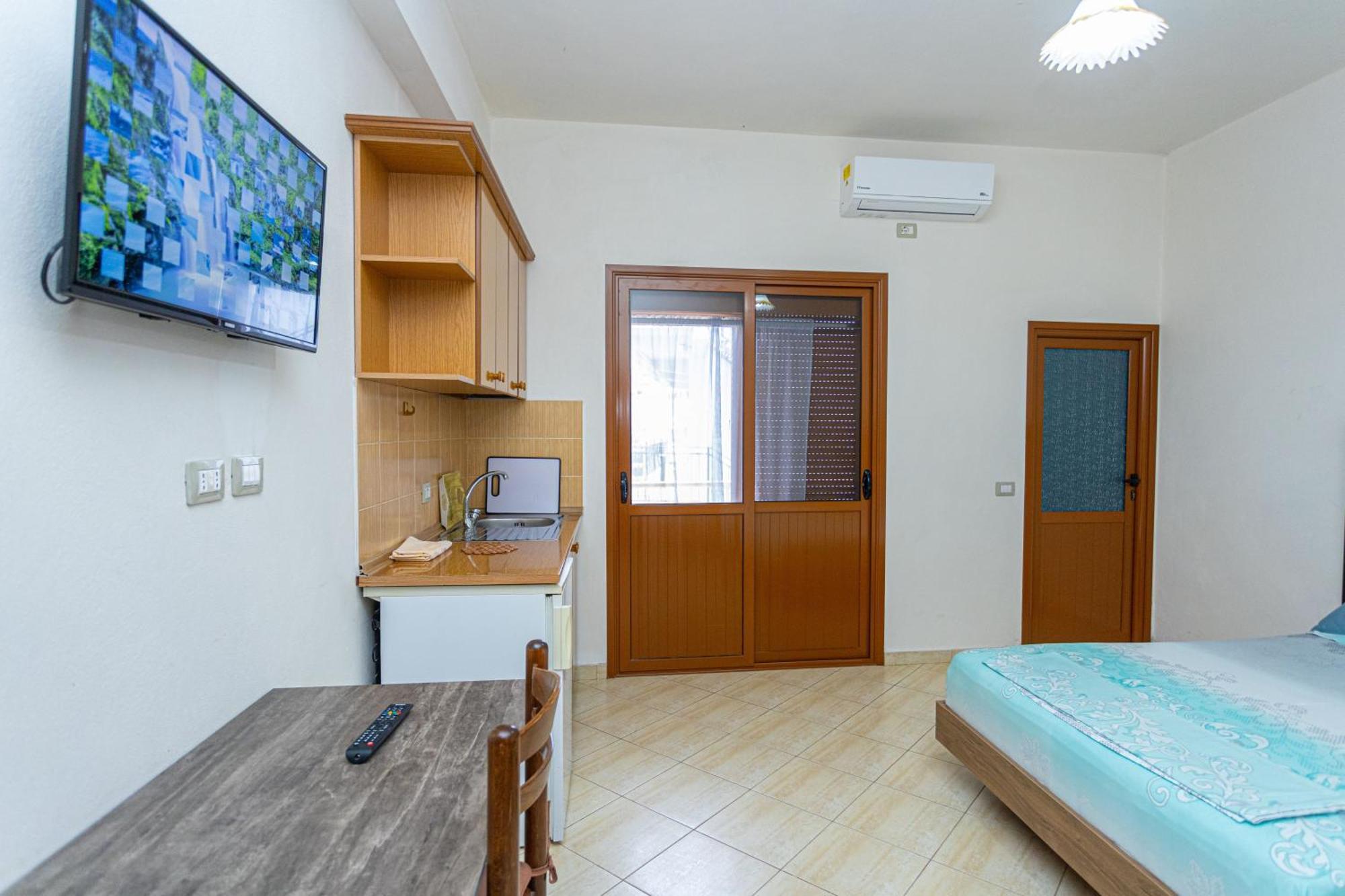 Vlorë Hotel Olti מראה חיצוני תמונה