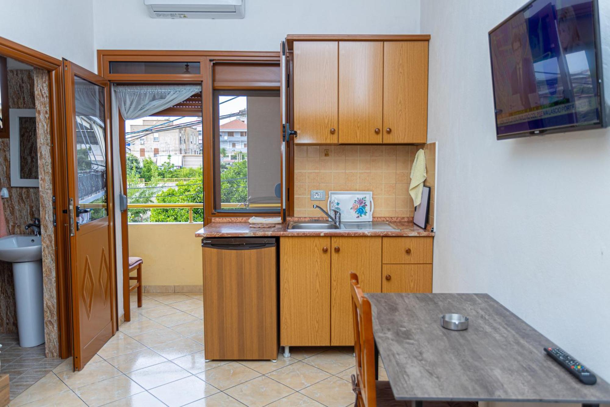 Vlorë Hotel Olti מראה חיצוני תמונה